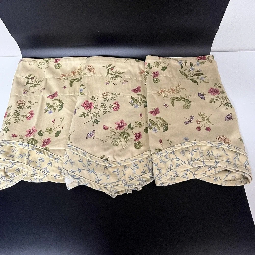 Waverly Williamsburg Two-Tier Fairfield Valance~Flowers+Butterfiles~ 78
